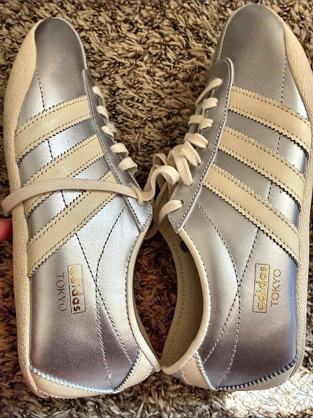 adidas Tokyo Sneakers Silver & Cream US 8.5